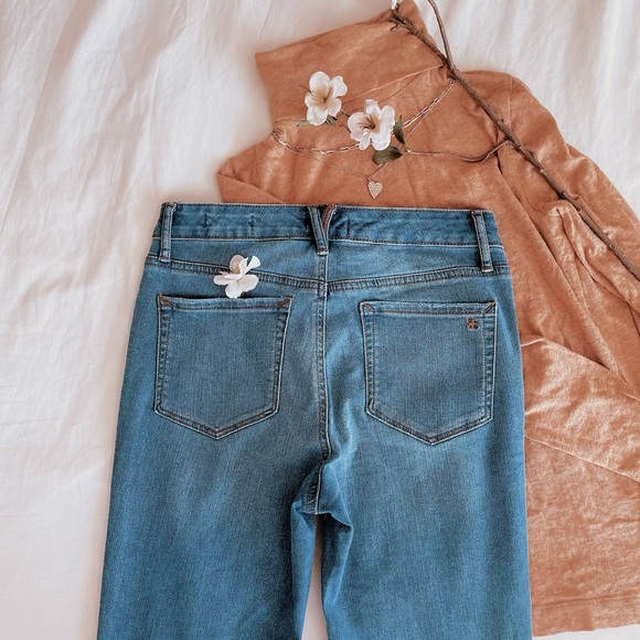 Jessica Simpson high rise forever rolled ankle jeans - Picture 7 of 14